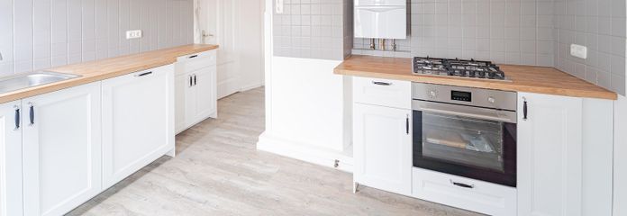Hanseatik eski yapı klasiği: Paket halinde 3 daire • 44.605 € hedef kira • komisyonsuz – Wohnung 11 - DG