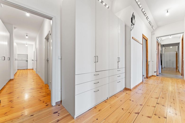 Kastanienallee 32 - Komplette 4. Etage - 217 qm - Wohnzimmer 50 qm - von privat! – Foto 23