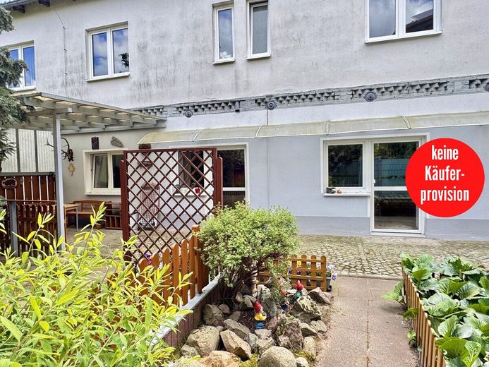 HORN IMMOBILIEN ++ großzügige Wohnung mit Terrasse und Garage in Grambow bei Löcknitz – Eigentumswohnung in Grambow
