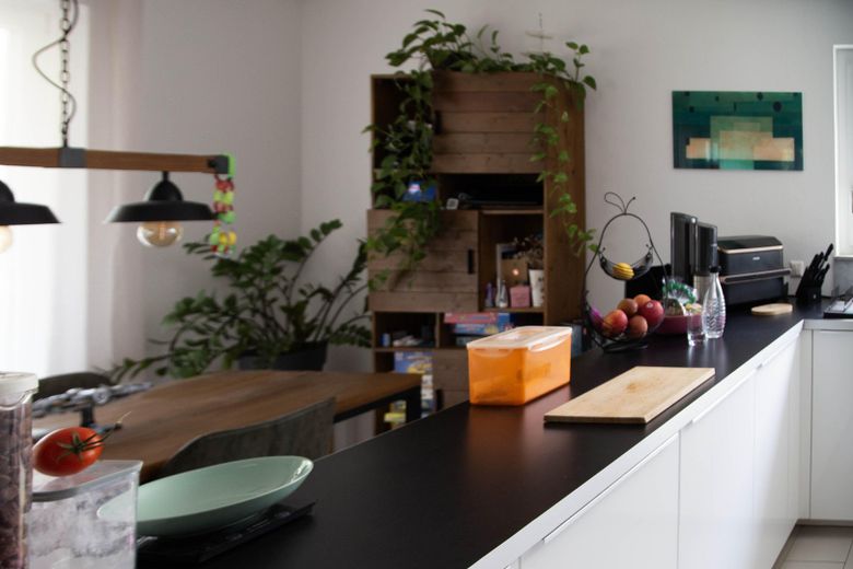 Moderno, senza barriere, esclusivo: fantastico appartamento di 4 locali a Pattonville – Küche