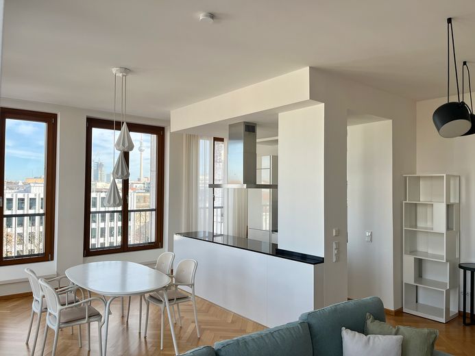 Wohn- und Essbereich mit Küche