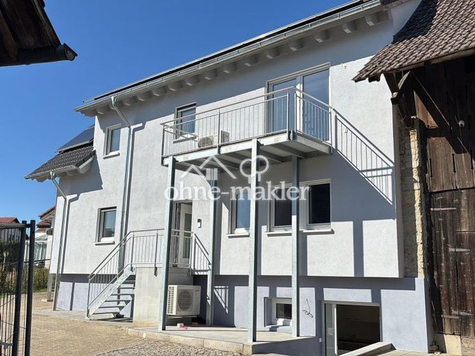 Exceptionnel appartement 2 pièces en duplex/sous-sol dans une maison KfW 55 fraîchement rénovée – Photo 1