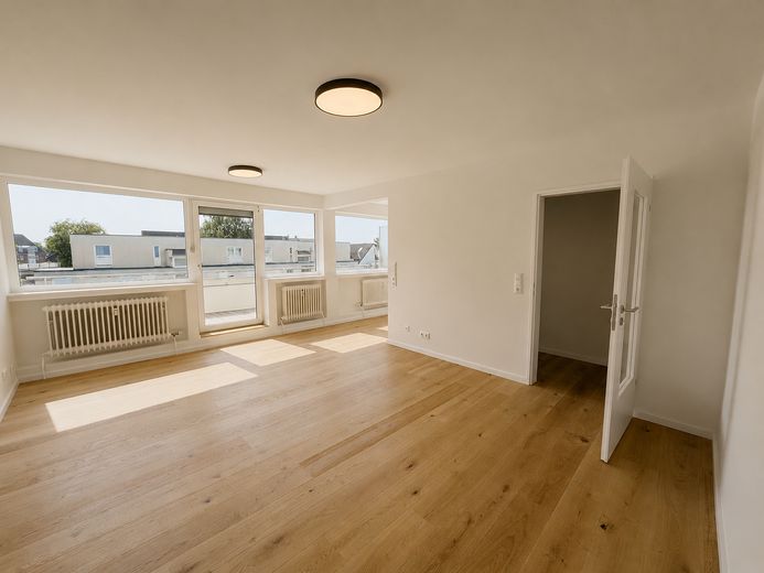 Sofortiger Erstbezug nach Renovierung | Im Herzen von Schwachhausen | Balkon | provisionsfrei – Wohnzimmer
