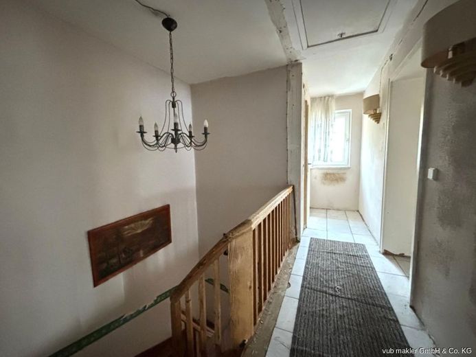 Projekt für Könner: Einfamilienhaus mit Nebengebäude in Selbitz – VUB0002342-7