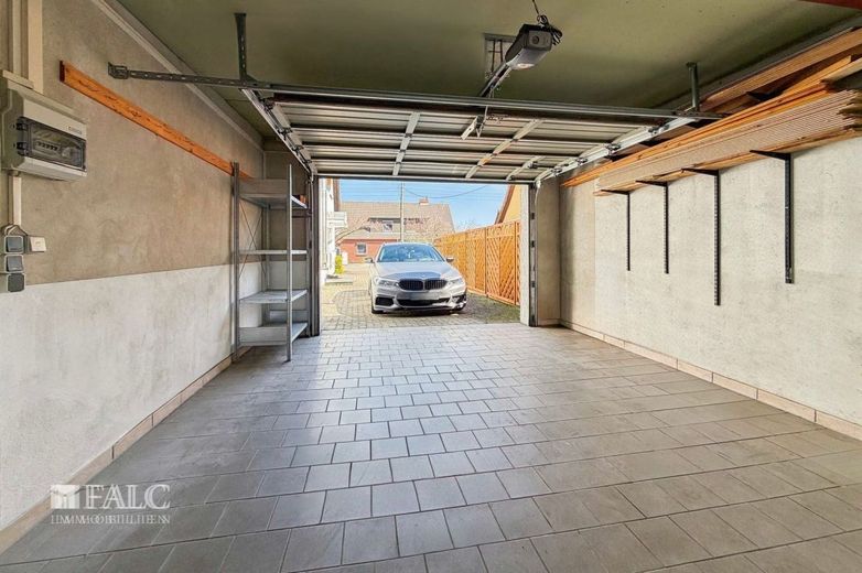 *Verk.* Attraktive Doppelhaushälfte in ruhiger Lage! – Garage