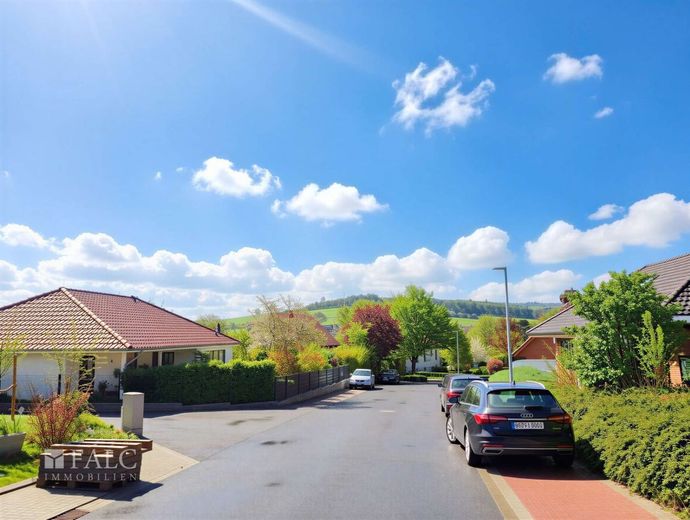 Mach mich fertig! (T)Raum in Roh - Bungalow in Lamspringe – Weitblick - (KI bearbeitet)