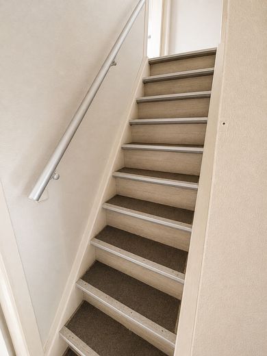 steilere Treppe ins OG 