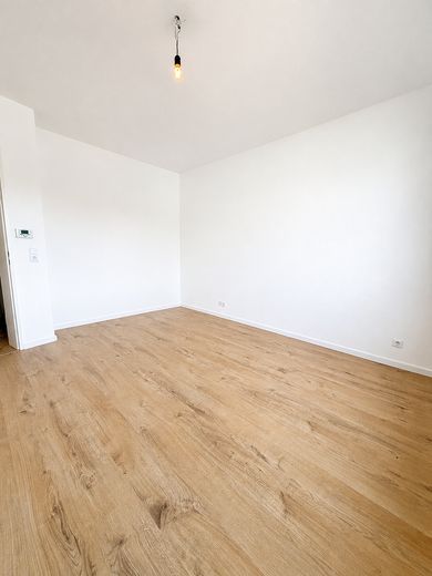 Helle 2-Zimmer-Wohnung in Bremerhaven-Mitte zu vermieten – Wohnzimmer
