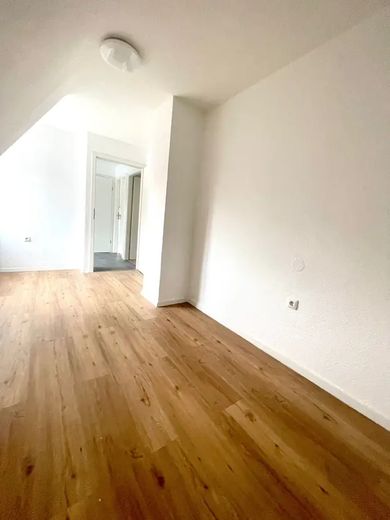 Freistehendes Einfamilienhaus Garten, Garage Nürnberg-Katzwang provisionsfrei sofort bezugsfrei – Foto 9