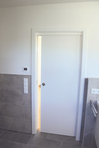 Einzigartiges LUXUS Penthouse im Herzen Gersthofen´s – Lautlose Schiebetüre ins Bad