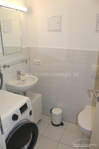 19252 HomeCompany Dresden Möbliert/Furnished Traumhafte Maisonette mit Blick zur Elbe! max. 2 Personen – 3ca6b180463bc7b049aea5eb4e1d47b1f6c7a513.jpg