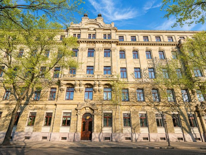 WOHNEN IM SCHÖNEN BAROCKVIERTEL - BEZUGSFREI – Straßenansicht