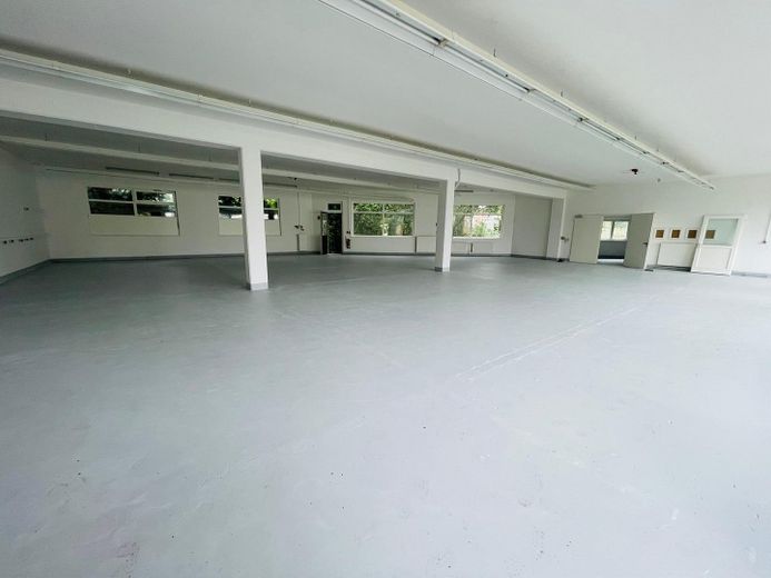 NUOVO! 400 m² di superficie commerciale - RISTRUTTURATA & SENZA PROVVIGIONI | Visitala subito ! – Foto 6