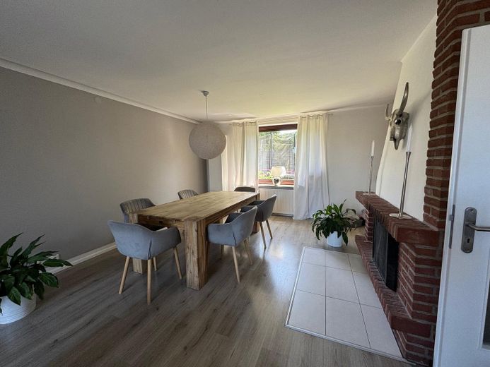 Essbereich mit Kamin