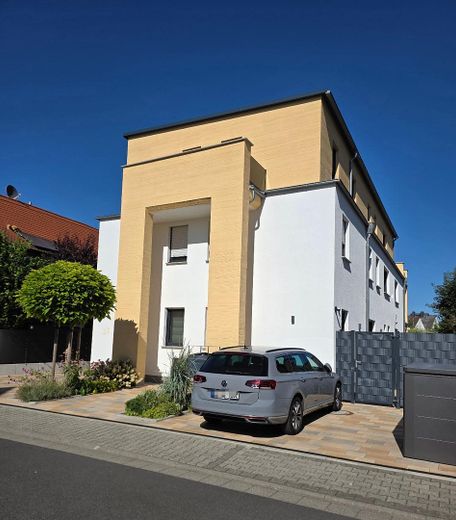 Einzigartige Dachterrassenwohnung - 3-FH - Erstbezug – Südwest-Ansicht