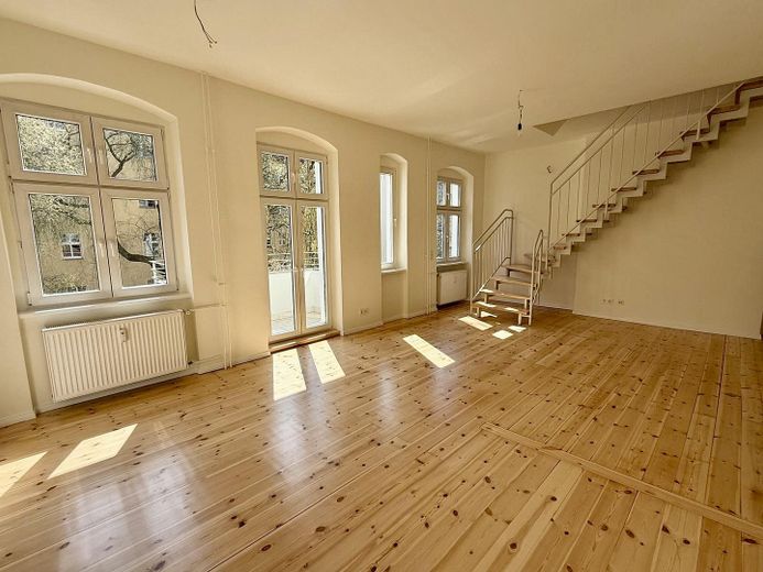 Sonnige Maisonette im Komponistenviertel – 2 Balkone, Südausrichtung & ruhige Lage im Grünen – Wohnküche 2. OG