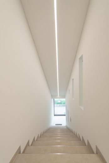EBK’li akıllı ev, balkon: Halstenbek’te aydınlık 4 odalı daire – Fotoğraf 4