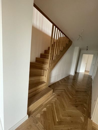 WHG3, Treppe Studio