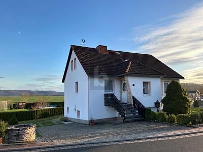WOHLFÜHLHAUS MIT BLICK INS GRÜNE – 1771406479_9c26e0.jpg