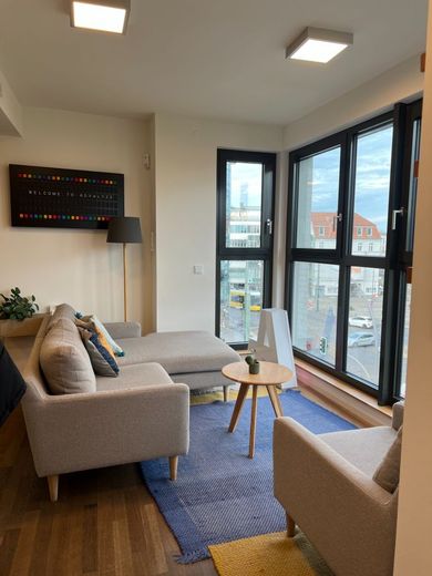 Helle, moderne Büroflächen in Berlin-Weißensee - vom Einzeltisch bis zur eigenen Etage – Flur