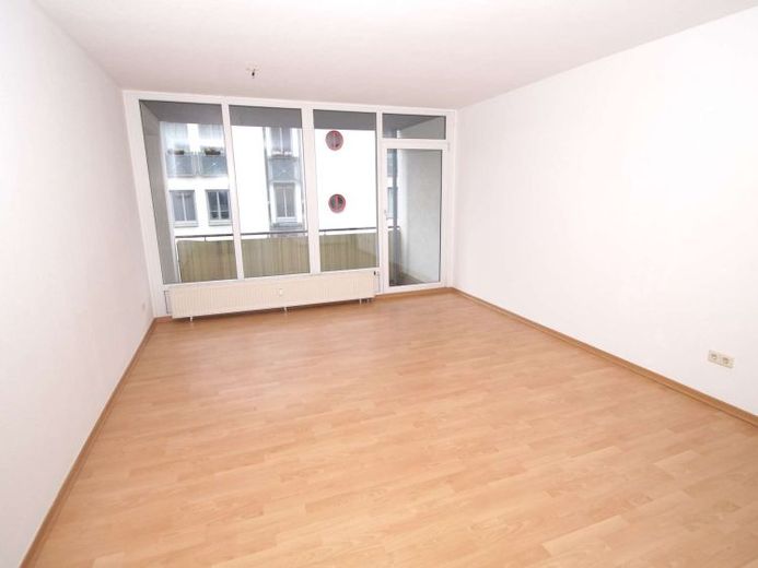 Tranquillo e urbano: 150 m da Karl-Heine-Str. / 600 m dal Palmgarten – Foto 1