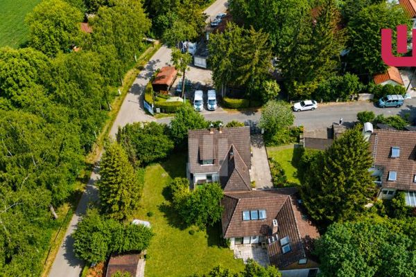 Duża działka o powierzchni użytkowej (GF) ok. 487 m² na obrzeżach miejscowości Gröbenzell