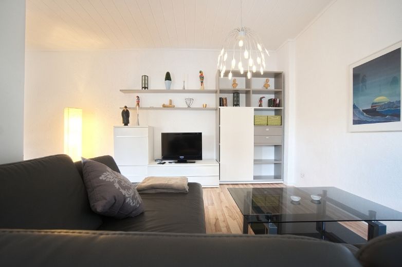 Helle, modern und komfortabel eingerichtete Wohnung in ruhiger Lage mit guter Infrastruktur – b05162d12ca047691a61f1e08487aee99c75fbaf.jpg