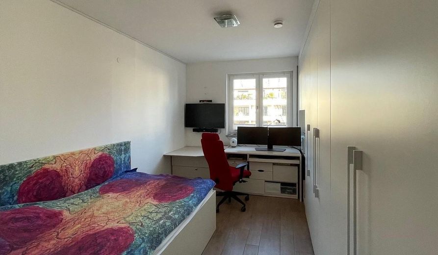 Hochwertiges Zuhause in einer der gefragtesten Wohnanlagen Münchens – Büro / Schlafzimmer 2