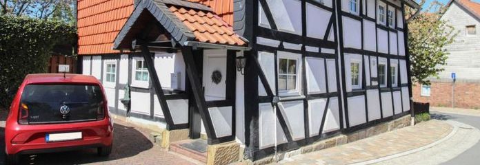 Charmantes Fachwerkhaus mit Einliegerwohnung, Gartenidylle & viel Potenzial in Weddingen
