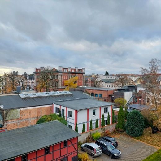 1-Zimmer-Dachgeschosswohnung mit Balkon und neuer Einbauküche – Ausblick vom Balkon