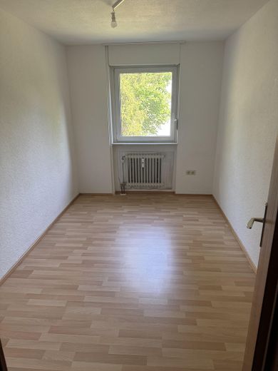 Appartamento di 4 locali a Ingolstadt- Haunwöhr - SENZA PROVVIGIONE DI AGENZIA – Schlafzimmer 1 