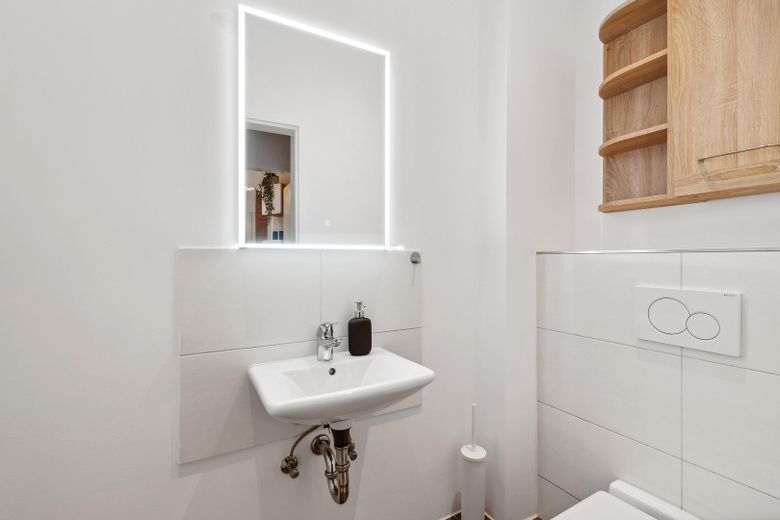 Maisonette-Gartenwohnung Blankenese – 50 m zum Elbstrand, Garten & Garage, 92+70 m² – Foto 8