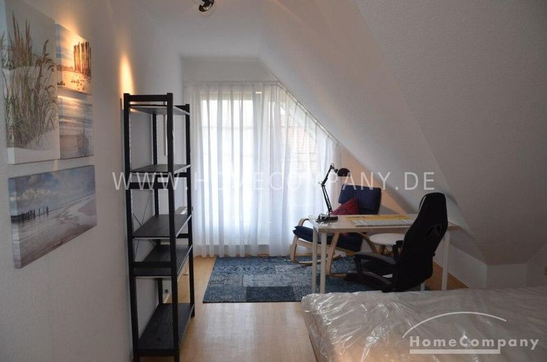 Großes Haus, möbliert, 6 Zimmer, Terrasse /Garten, Balkon, geeignet für bis zu 6 bis 8 Personen. – 2fdb69bbfc94c565754642e9ee1b20add19b67b8.jpg
