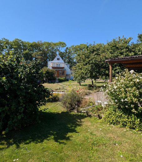 vrijstaand huis op een toplocatie in Bad Münder – Haus mit großzüg. Grundstück