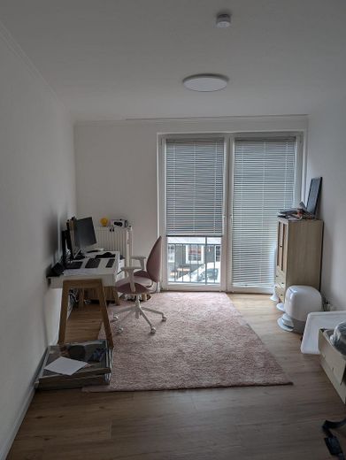Raum 2 - Arbeits-/Kinderzimmer