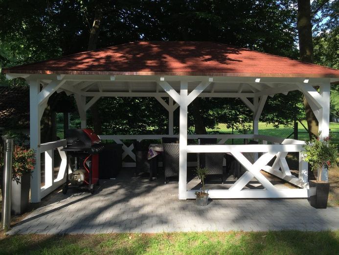 TOP-Villenanwesen in bester Lage von Alt-Oberneuland – Gartenpavillion
