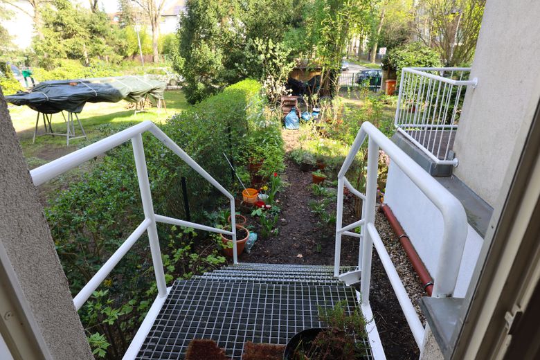 Maisonette-Perle in Stadtvilla – Zugang Garten von Wohnzimmer