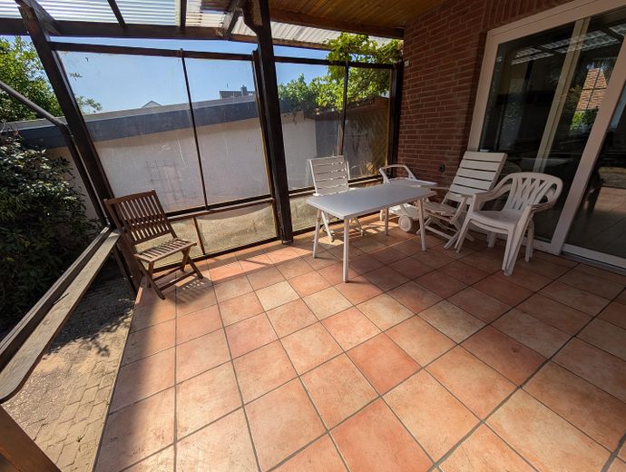 Altencelle’de idil: 1200qm üzerinde havuzlu müstakil ev – Terrasse