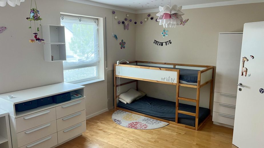 Emménager plutôt que rénover – maison jumelée de haute qualité avec jardin – Kinderzimmer 2, 1. OG