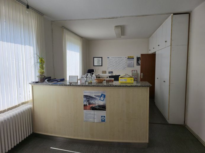 Wildeck-OT, Gewerbegrundstück mit Gebäude, direkt Autobahnabfahrt A4 – Foto 2