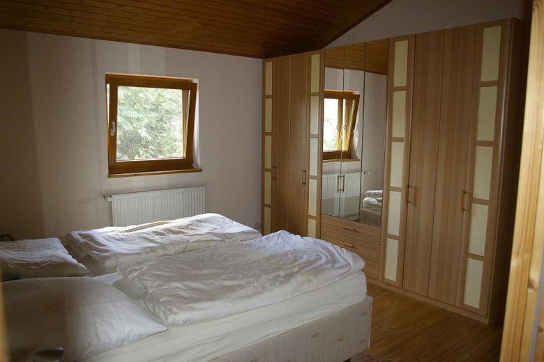 Schlafzimmer 2