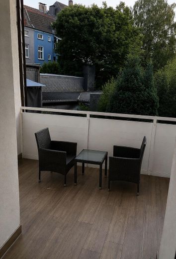Außergewöhnliche 2,5-Zimmer-Wohnung nahe Uniklinikum – mit Einbauküche, Balkon & Sonnenterrasse – Foto 14