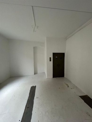 Großzügige Gewerbeeinheit in frequentierter Lage mit Garten! Garage bzw. Stellplatz mgl. – PHOTO-2025-03-31-10-51-27_15