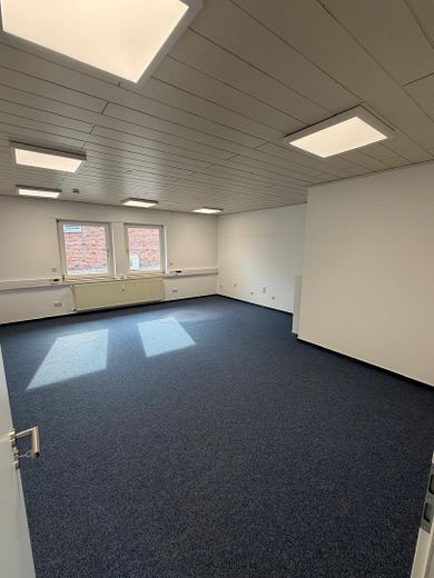 Großzügige Büro-/Praxisfläche – Foto 4