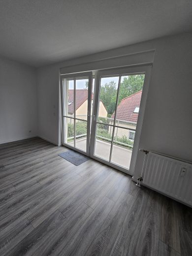 Helle Moderne 1-Zimmer Wohnung mit Einbauküche und Balkon in Motzen – Foto 8