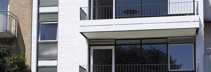 Ground-floor apartment near the Alster (Uhlenhorst) with exclusive garden use in architect-designed house – Straßenansicht