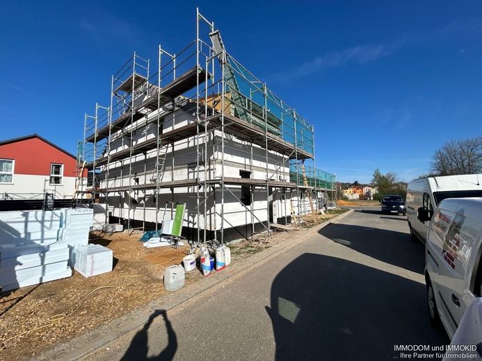 NEUBAU für Ihr Familienglück in schöner Wohnlage, schlüsselfertig vom Bauträger zu verkaufen! – Beispielhäuser