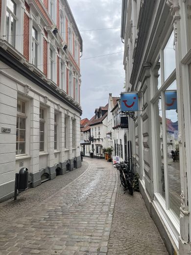 Von Privat sehr schöne & helle 2.5 ZKB in direkter Innenstadtlage – Foto 43