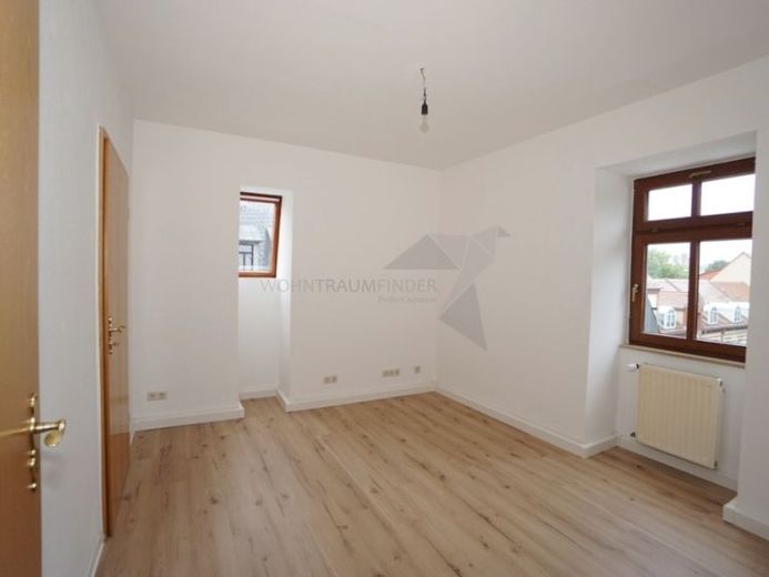 Romantische kleine DG-Wohnung mit Balkon zu vermieten – Foto 1
