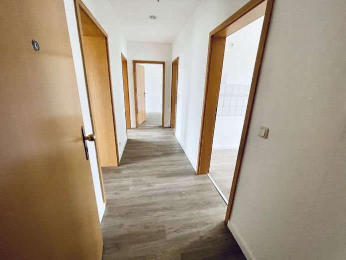 3 Raum Wohnung mit Ausblick & Balkon & Mietergarten in Gera-Untermhaus! – Foto 1